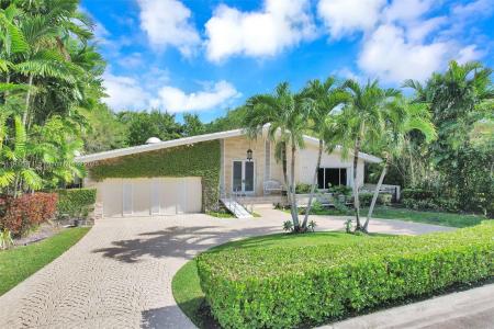 145 Bal Bay Dr, Bal Harbour, Florida 33154
