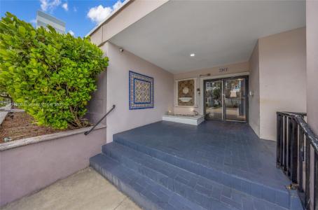 2001 Polk St, Hollywood, Florida 33020