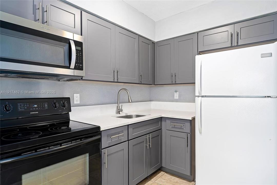 2323 NW 52nd Ct 2323, Fort Lauderdale, Florida 33309