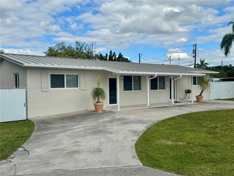 8101 SW 4th St 8101, Miami, 佛羅里達州 33144, 美國