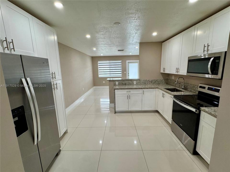 8101 SW 4th St 8101, Miami, 佛羅里達州 33144, 美國