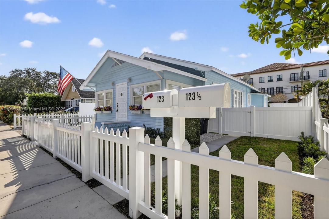 123 N Ocean Breeze A, Lake Worth, فلوريدا 33460, الولايات المتحدة