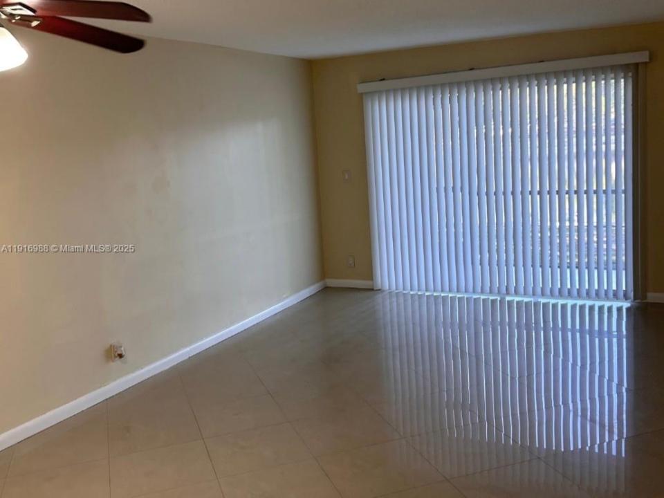 7920 N Colony Cir N 107, Tamarac, 佛羅里達州 33321, 美國