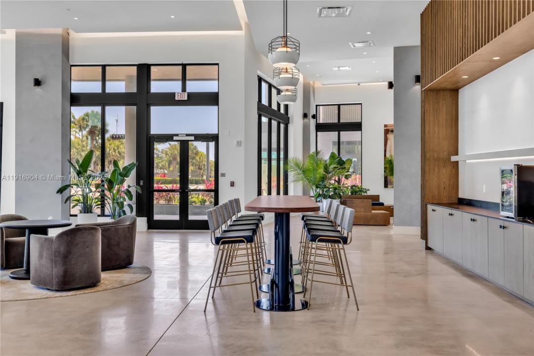 3801 N Dixie Hwy 115, Oakland Park, Flórida 33334, Estados Unidos