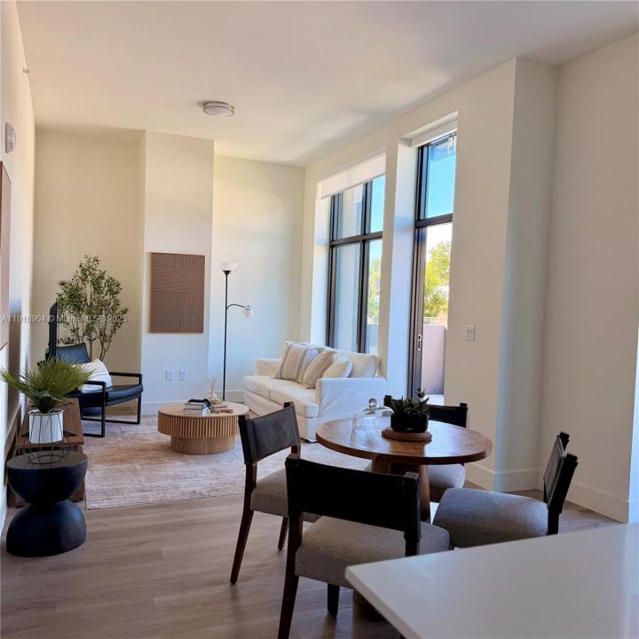 3801 N Dixie Hwy 115, Oakland Park, Flórida 33334, Estados Unidos