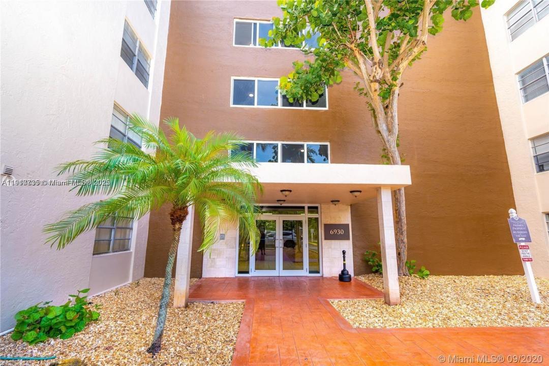6930 Miami Gardens Dr 1-410, Hialeah, Florida 33015, Stati Uniti