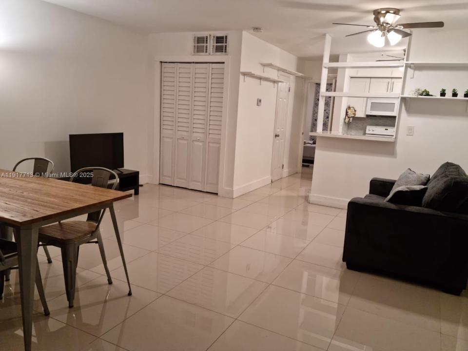 6200 NE 22nd Way 102, Fort Lauderdale, 佛羅里達州 33308, 美國