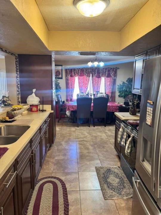 820 SW 49th Ter, Margate, Floride 33068, États-Unis