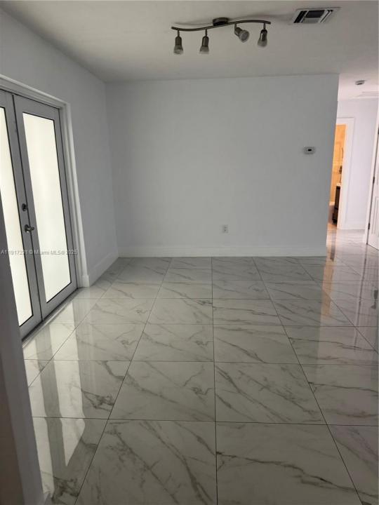 9635 Haitian Dr, Cutler Bay, Florida 33189