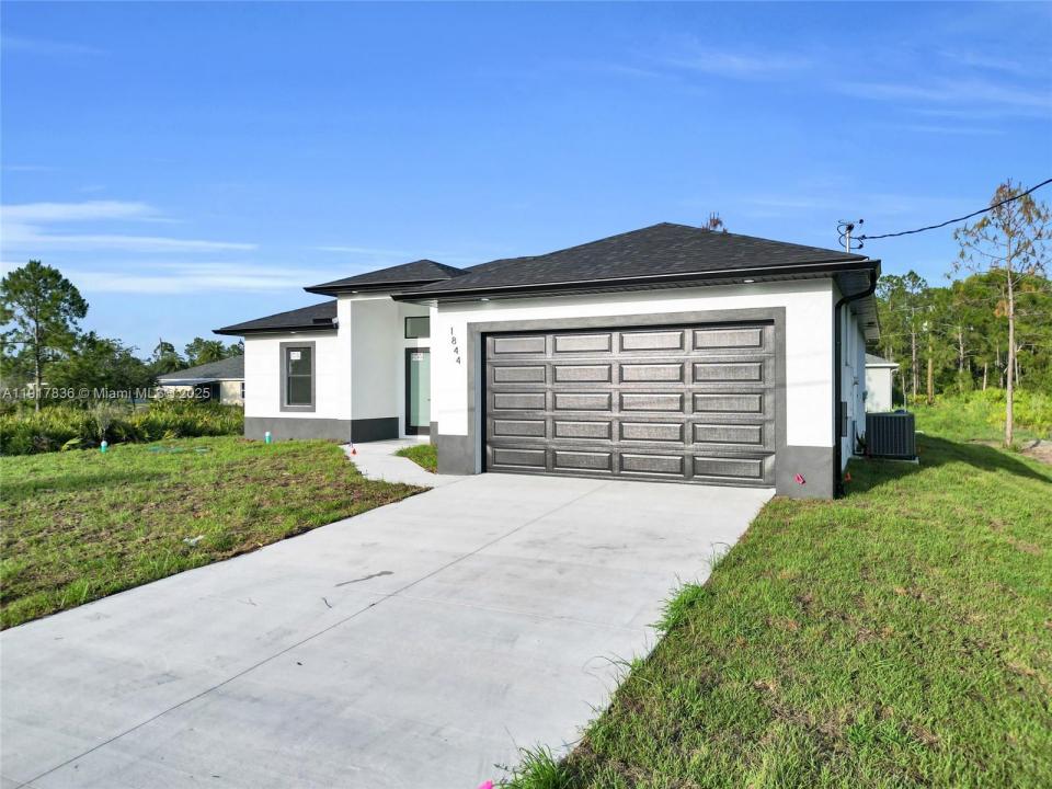 2609 45th St W, Lehigh Acres, Florida 33971