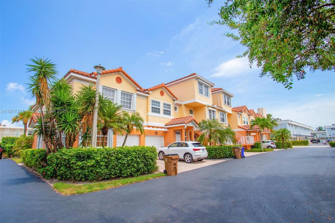 1998 NE 7th St 104, Deerfield Beach, Florida 33441