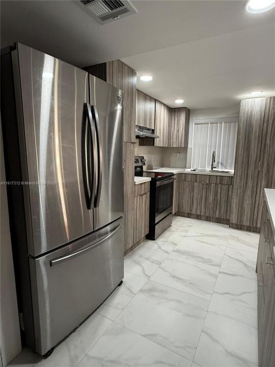 4850 SW 63rd Ter 312, Davie, Floryda 33314, USA