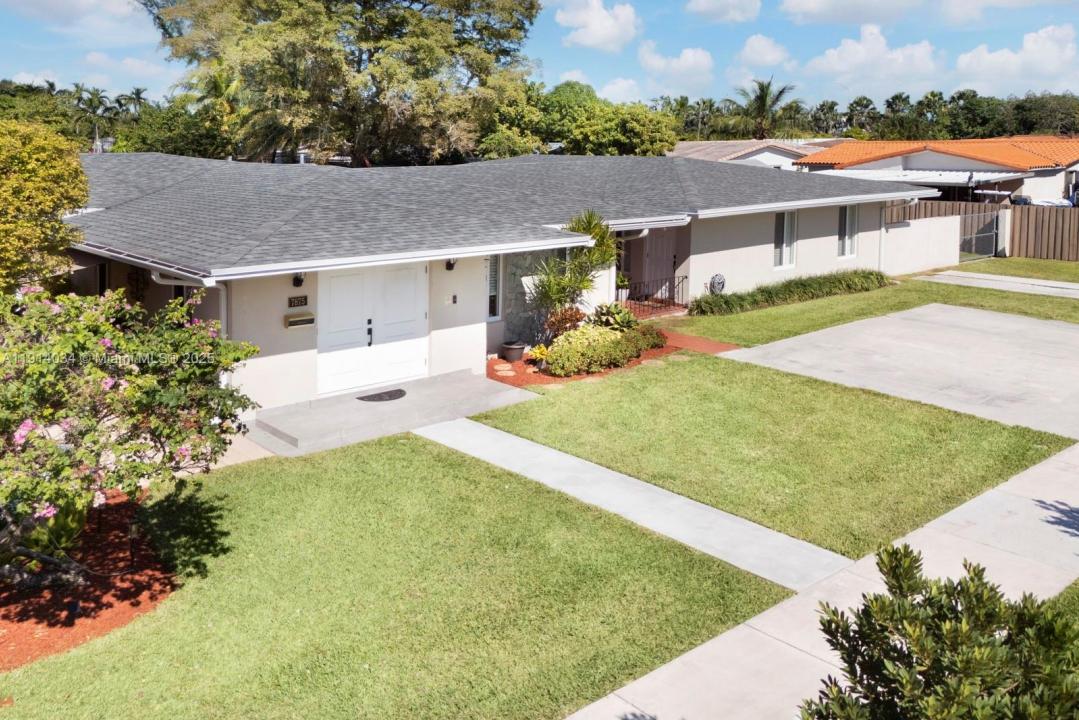 7875 SW 12th St 0, Miami, Floryda 33144, USA