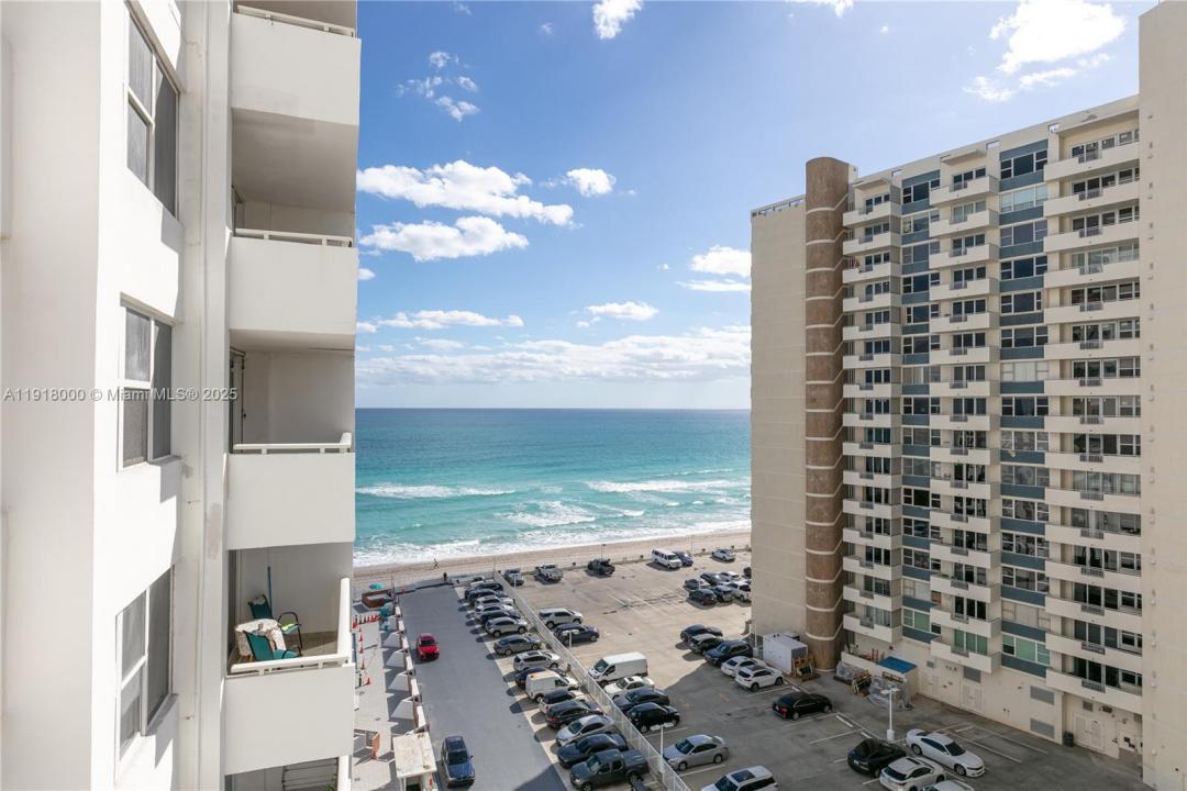 3140 S Ocean Dr 901, Hallandale Beach, Florida 33009