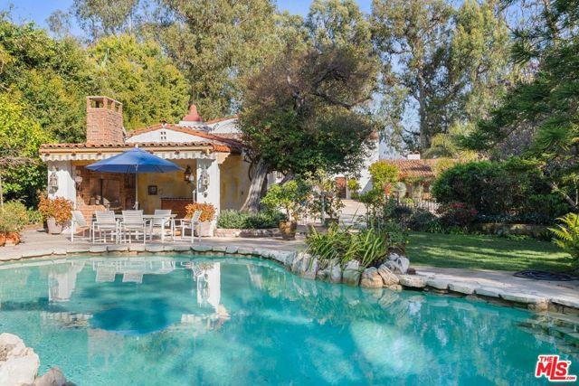 N Carmelina Avenue, Los Angeles, California 90049