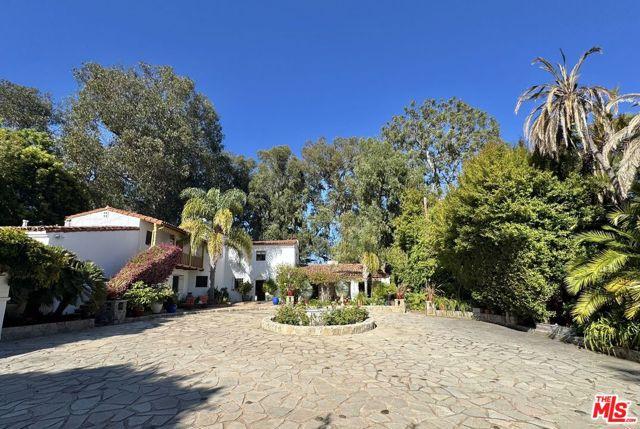 N Carmelina Avenue, Los Angeles, California 90049