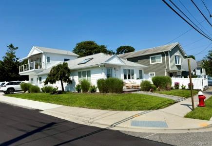 2174 Bay Boulevard, Hempstead, New York 11509, États-Unis