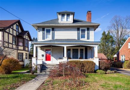 361 Albany Avenue, Kingston, New York 12401, États-Unis