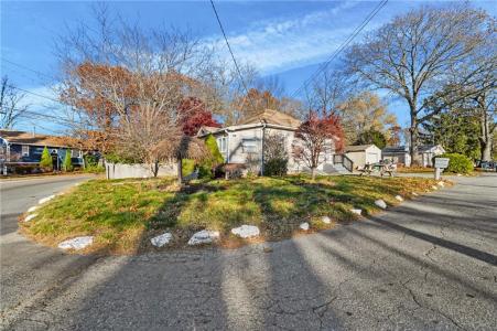 86 Glen Drive, Warwick, Rhode Island 02889, Stati Uniti