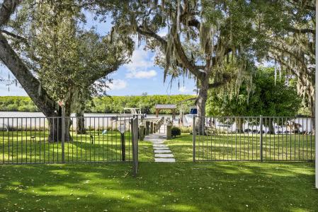 178 SE Via Lago Garda, Port Saint Lucie, Florida 34952