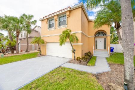 724 NW 155th Ter, Pembroke Pines, Florida 33028