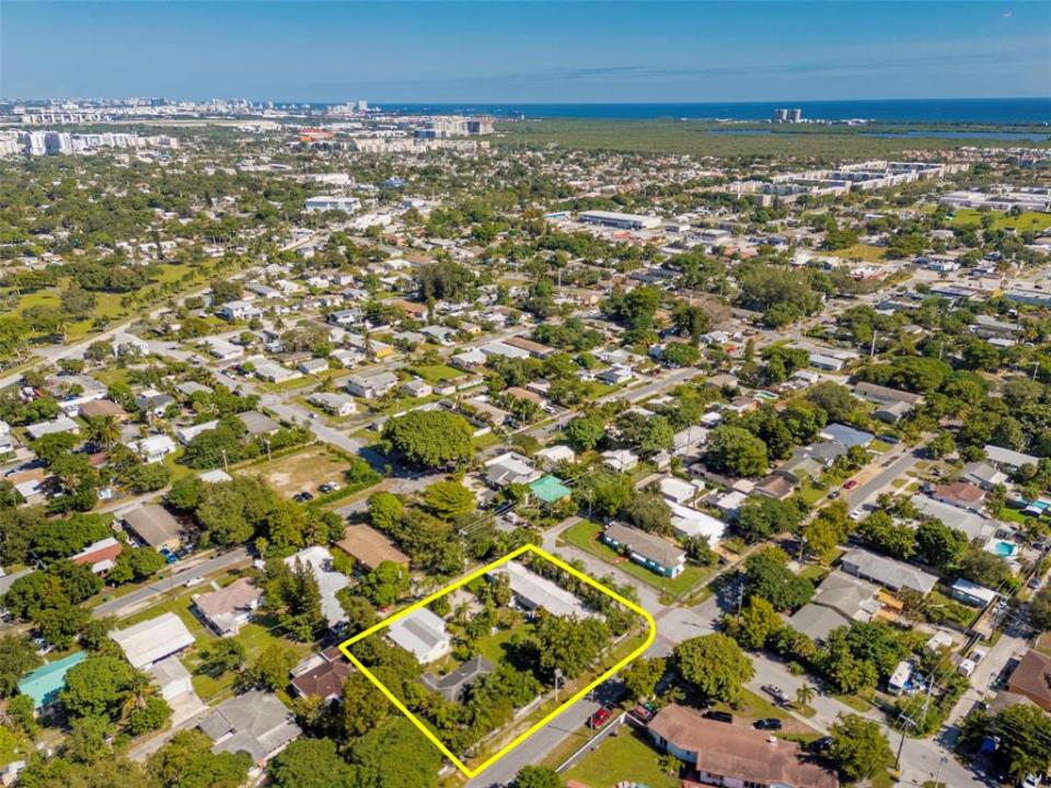 302 SW 15th St, Dania Beach, Florida 33004, HOA KỲ