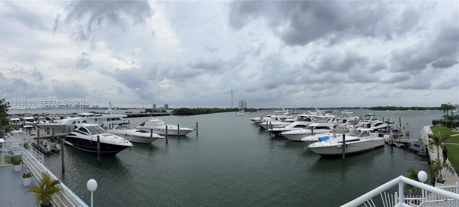 7904 West Dr 111, North Bay Village, Floride 33141, États-Unis