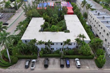 10076 E Bay Harbor Dr 76D, Bay Harbor Islands, Florida 33154, USA