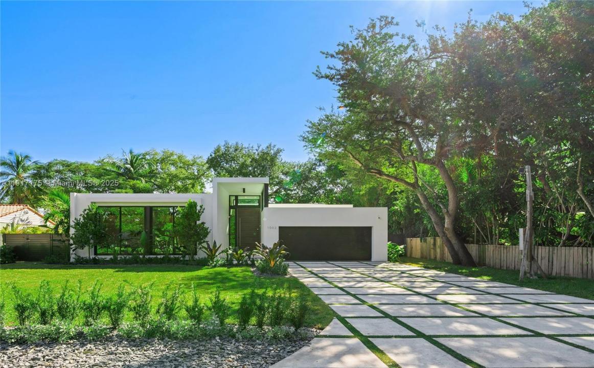 1002 NE 117th St, Biscayne Park, Florida 33161, HOA KỲ