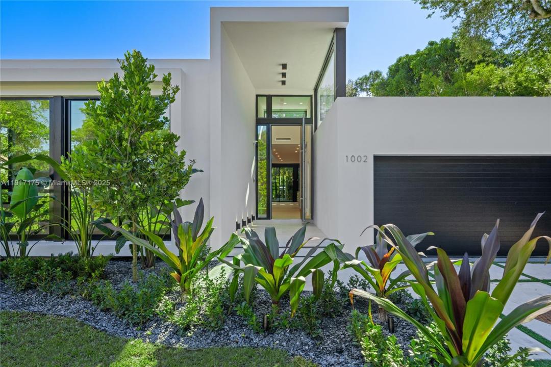 1002 NE 117th St, Biscayne Park, Florida 33161, HOA KỲ