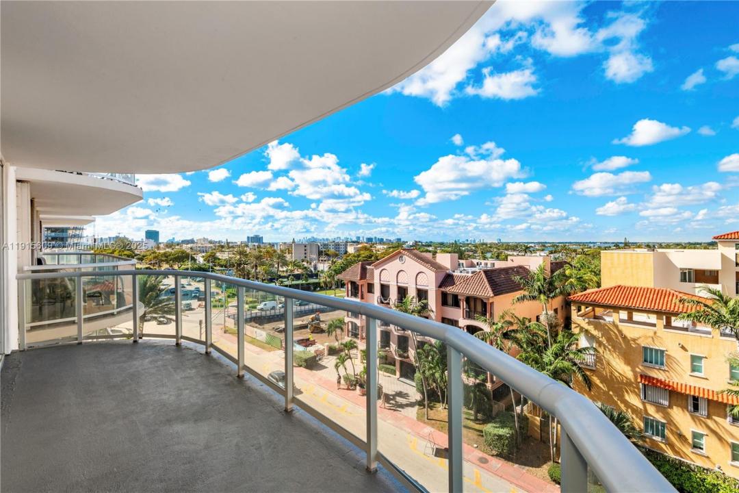 8855 Collins Ave 6E, Surfside, Florida 33154, USA