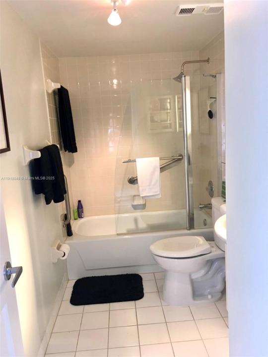 614 Executive Center Dr 104, West Palm Beach, فلوريدا 33401, الولايات المتحدة