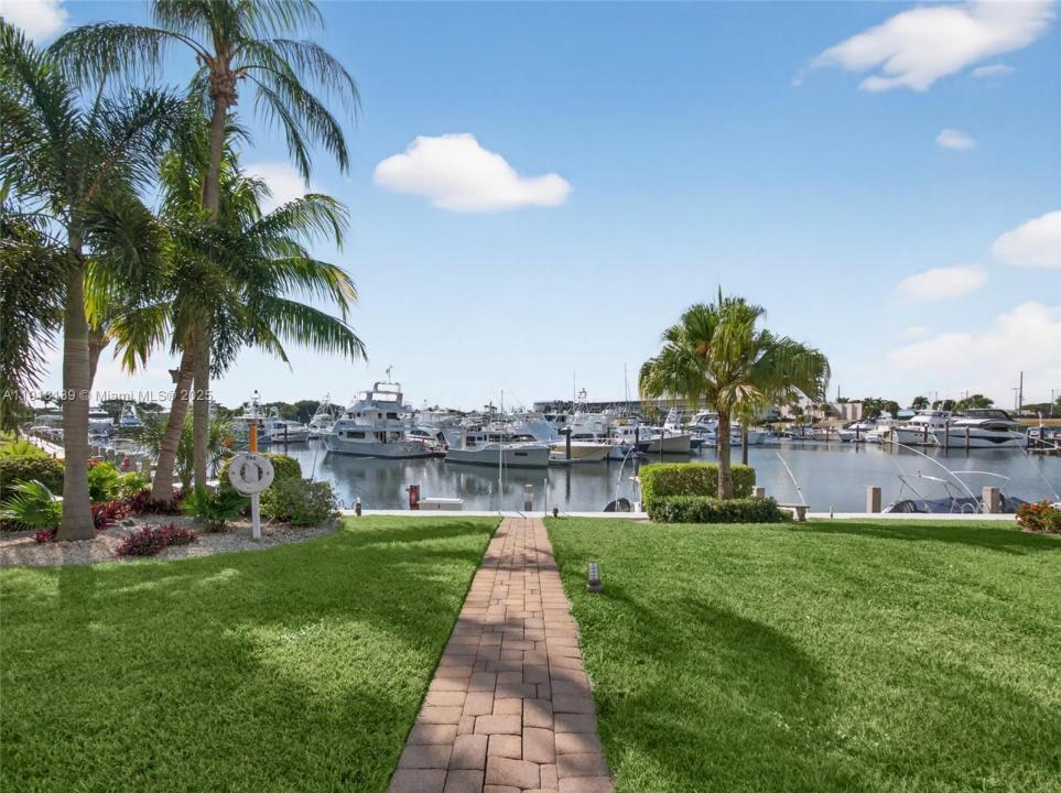 21 E Yacht Club Dr 505, North Palm Beach, Florida 33408