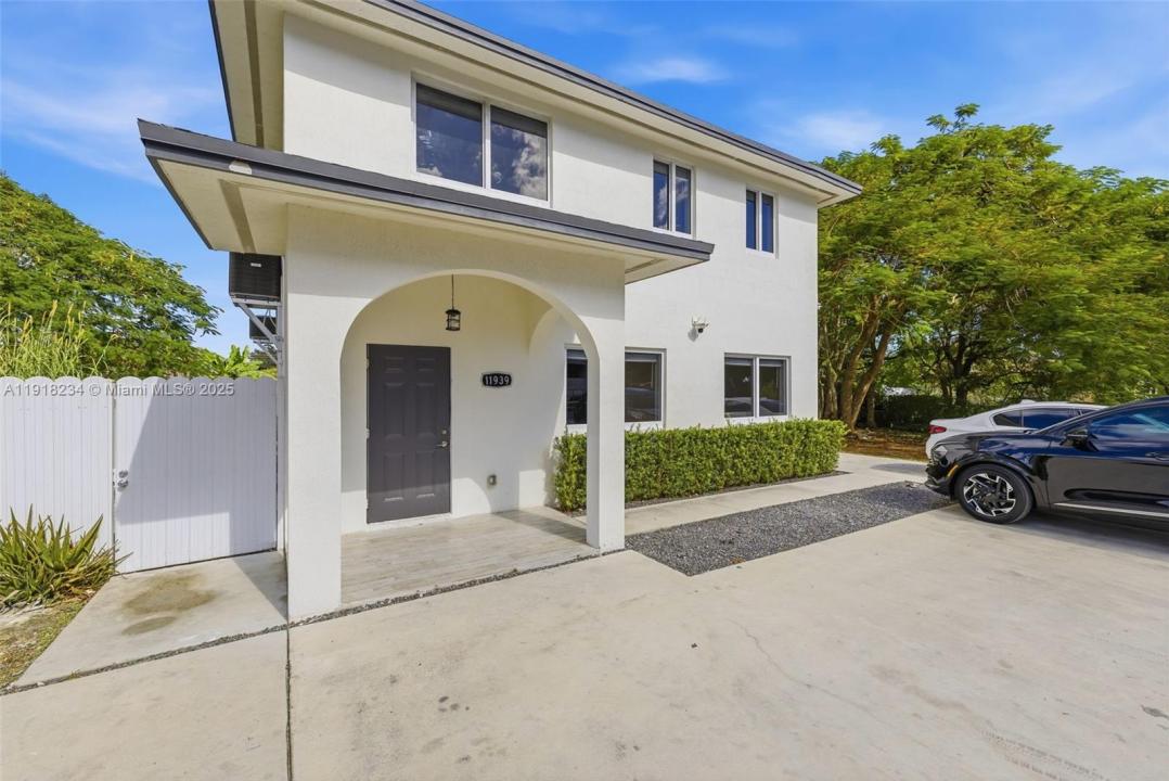 11939 SW 218th St 1, Miami, Флорида 33170, Соединенные Штаты