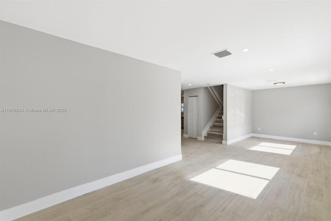 11939 SW 218th St 1, Miami, Флорида 33170, Соединенные Штаты