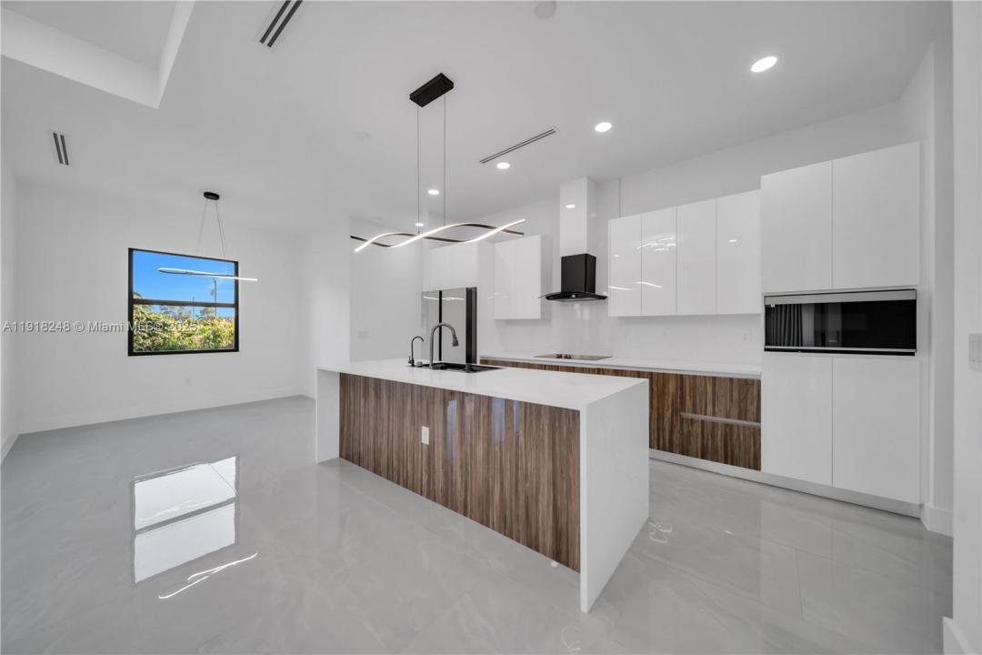 3105 28TH ST SW, Lehigh Acres, فلوريدا 33976, الولايات المتحدة