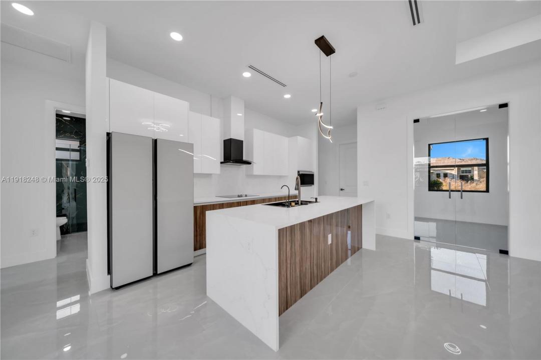 3105 28TH ST SW, Lehigh Acres, فلوريدا 33976, الولايات المتحدة