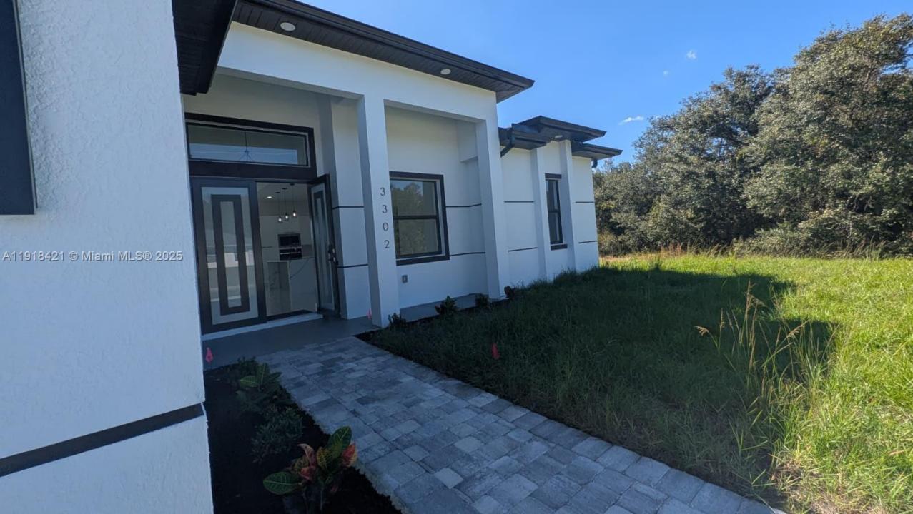 3302 E 18th St, Lehigh Acres, Florida 33972