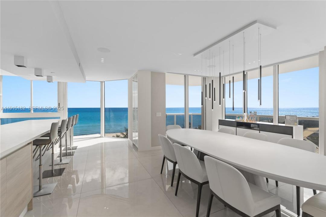 4779 Collins Ave 802/803, Miami Beach, Florida 33140, HOA KỲ