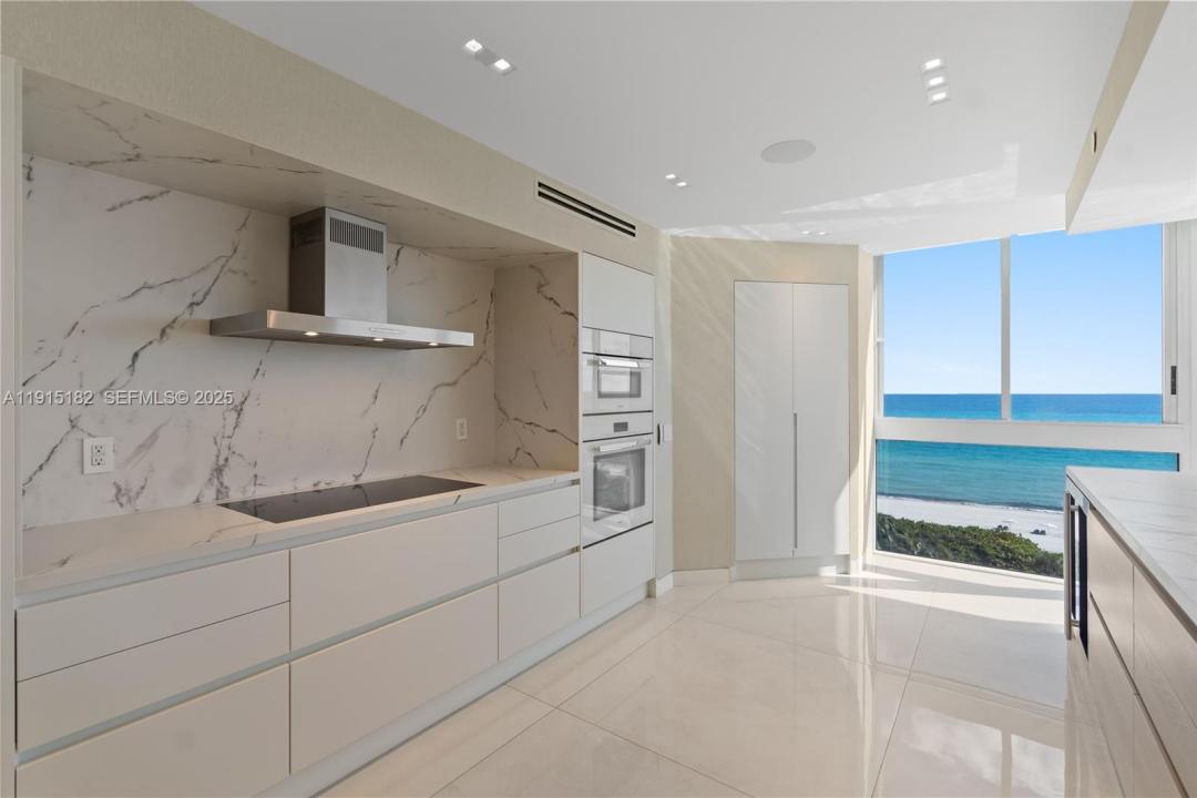 4779 Collins Ave 802/803, Miami Beach, Florida 33140, HOA KỲ