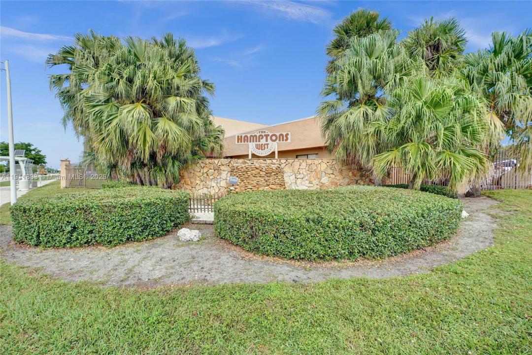 8010 Hampton Blvd 211, North Lauderdale, Floride 33068, États-Unis
