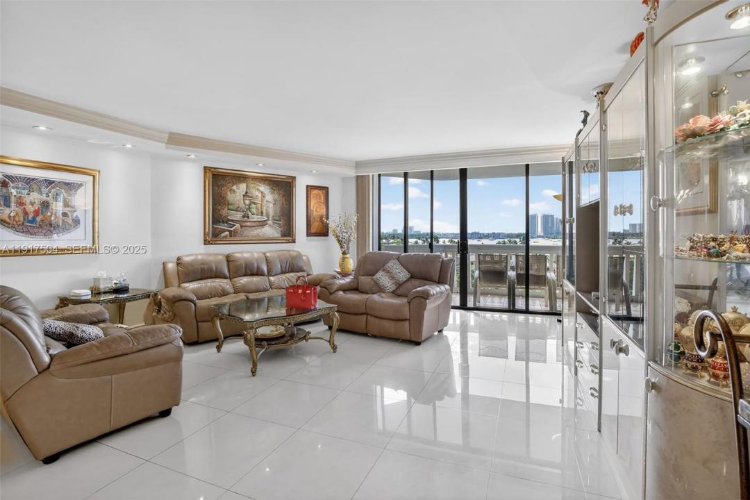 1000 Island Blvd 602, Aventura, Floride 33160, États-Unis