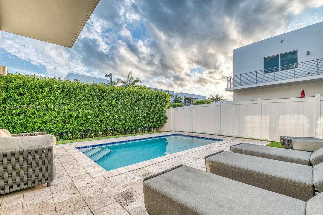 7446 NW 99th Ct, Doral, Флорида 33178, Соединенные Штаты