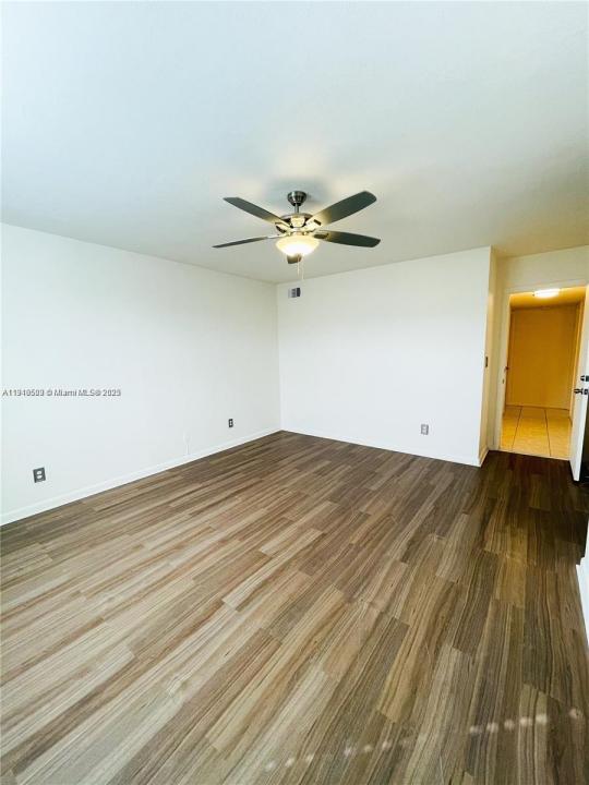 4940 E Sabal Palm Blvd 302, Tamarac, Florida 33319