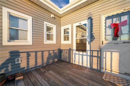 54 Hillside Avenue 202, Tiverton, Rhode Island 02878, Estados Unidos