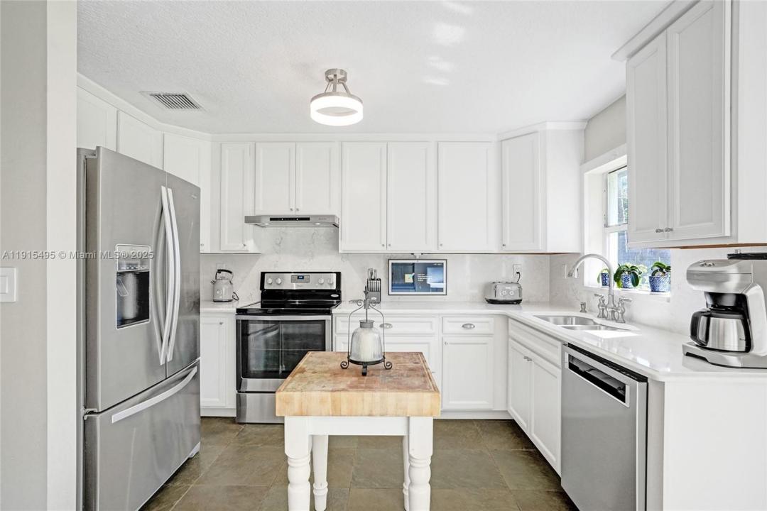 3350 Berkeley Blvd, Fort Lauderdale, Floryda 33312, USA