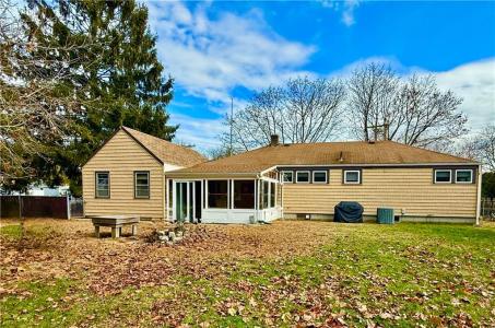 85 Hilton Avenue, East Providence, Rhode Island 02915, États-Unis