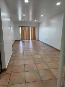 5731 NW 37th St 407, Virginia Gardens, Florida 33166, USA