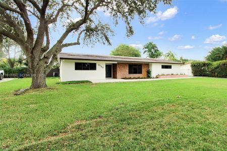 9760 SW 119th St, Miami, Florida 33176, USA