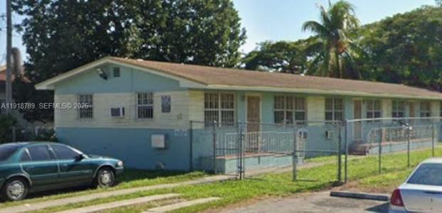 48 NW 77th St 4, Miami, Florida 33150, USA